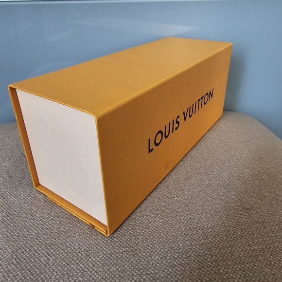 Louis Vuitton Box - Picture 2 of 4
